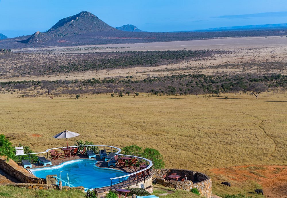voi-safari-lodge